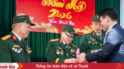 ผลิตภัณฑ์เสริมอาหาร Vinamilk กว่า 61,000 ชิ้น ถูกส่งมอบให้กับทหารผ่านศึกและผู้ด้อยโอกาสในช่วงเทศกาลตรุษจีน