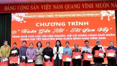 Trung Gia kommune gir 300 Tet-gaver til vanskeligstilte familier.