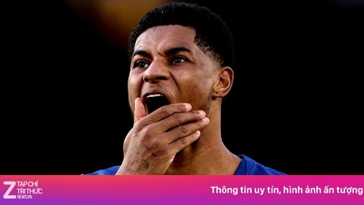 Barcelona offered two players in exchange for Rashford.