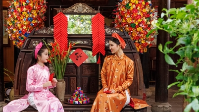 "Hạc hủa" (een denigrerende term) in het Kantonees.