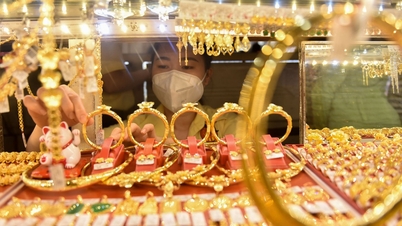 เนื่องจากเทศกาลตรุษจีนใกล้เข้ามา ราคาทองคำแท่ง SJC จึงพุ่งสูงขึ้นเป็น 181 ล้านดองต่อตำลึง