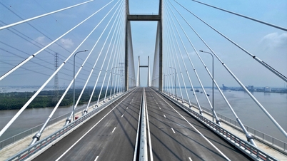 Detailní pohled na nejvyšší zavěšený most ve Vietnamu.