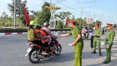 Dong Thap Provincial Police: Spreading humanitarian values ​​through "Compassionate Rest Stops"