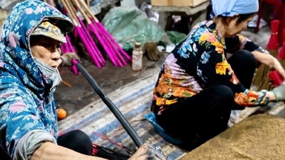 De specialiteit van de gemeente Phu Thai: 'gigantische wierook'.