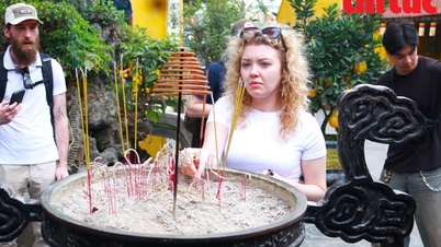International tourists flocked to Hanoi's oldest pagoda during the Lunar New Year of the Horse.