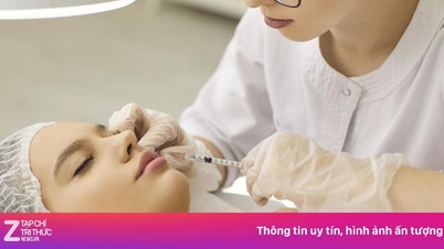 Chinese tourists flock to South Korea for plastic surgery before the Lunar New Year.