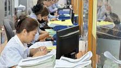 A béremelésről szóló megállapodások a munkaszerződés részét képezik.