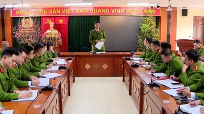 Poliția din Hanoi a desfășurat forțe speciale pentru a asigura securitatea și ordinea în ajunul Anului Nou.