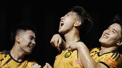Hráči Thanh Hoa FC dostávají výplaty těsně před Novým rokem a povzdechují si: „Na to přijdeme po Tetu...!“