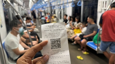 Ho Si Minh-város lakosai ingyenesen utazhattak a metrón a holdújév ünnepsége alatt, Tet hónap 29-én este.