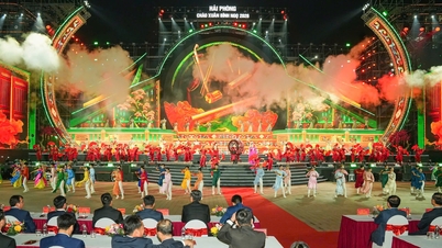 Hai Phong : Un spectacle artistique éblouissant pour accueillir le Nouvel An lunaire 2026 (Année du Cheval).