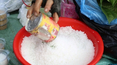 Du xuân, rước lộc đầu năm ở phiên chợ độc nhất của Việt Nam
