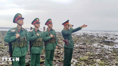 Tet (Vietnamese New Year) for soldiers in the Bach Long Vi special zone amidst the vast ocean.