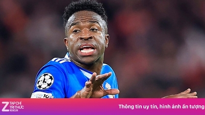 Bien qu'il ait été traité de « singe », Vinicius a tout de même reçu un carton jaune.
