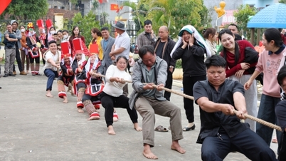 A comuna de Hoanh Mo organiza atividades esportivas para celebrar o Ano Novo Lunar do Ano do Cavalo (Binh Ngo).
