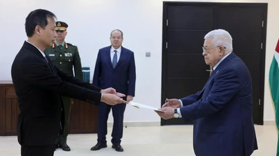 El Embajador de Vietnam presenta sus cartas credenciales al Presidente del Estado de Palestina.