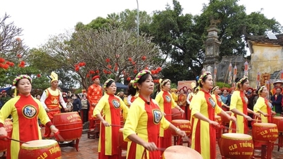 La commune de Noi Bai offre un parking gratuit aux visiteurs participant au festival du temple de Thanh Nhan.