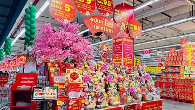 Os mercados do Tet não estão a registar aumentos de preços; os supermercados mantêm o ritmo do início do ano.