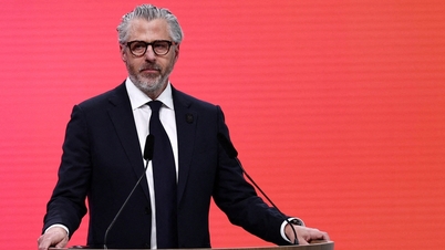 A 2028-as Olimpiai Bizottság elnökét lemondásra kérték az Epstein-dossziéban való érintettsége miatt.