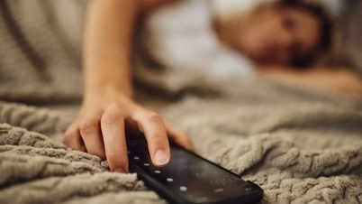 Uyurken telefonunuz gerçekten 'dinleniyor' mu?