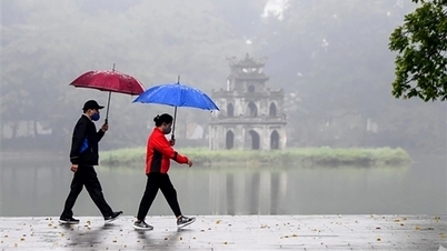 テト3日目: ハノイの一部の地域では小雨が降り、ベトナム南部では気温が35度を超える暑い天気となった。