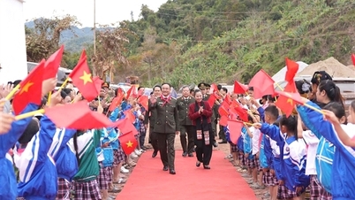 Musim bunga di tengah-tengah wilayah sempadan Nghe An.