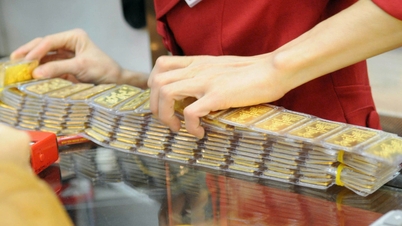 Pada hari ketiga Tết (Tahun Baru Imlek), harga jual emas adalah 179 juta VND per tael.