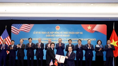 El Secretario General To Lam presenció la firma e intercambio de acuerdos de cooperación entre Vietnam y Estados Unidos.