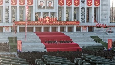 Nordkorea präsentiert im Vorfeld des 9. Parteitags ein massives Mehrfachraketenwerfersystem.