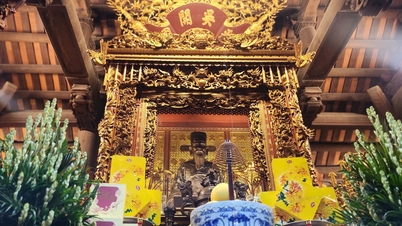 การไหลเวียนของวัฒนธรรมตะวันออกในฤดูใบไม้ผลิใหม่