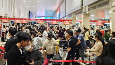 Tet (Ay Yeni Yılı)'nın üçüncü gününde Hanoi'den Ho Chi Minh City'ye uçak bilet fiyatları düşük kaldı.