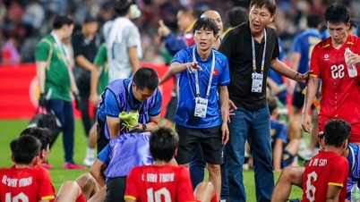 Pelatih Kim Sang-sik tidak akan meninggalkan Vietnam; ia akan segera sibuk menyeleksi talenta untuk tim nasional.