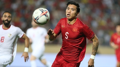 Vietnam gegen Malaysia: Van Hau bringt Trainer Kim Sang Sik in eine schwierige Lage.