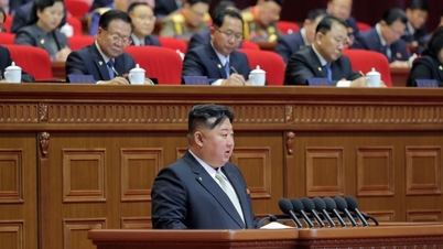 Pengerusi Kim Jong Un menggariskan matlamat lima tahun di Kongres ke-9 Parti Pekerja Korea.