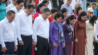Parc Ly Thai To, le 6e jour du Têt : Prières et cérémonies commémoratives pour les victimes du Covid-19.