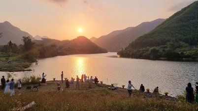 Đập dâng Nam Mỹ, điểm hẹn ngắm hoàng hôn mới của giới trẻ Đà Nẵng