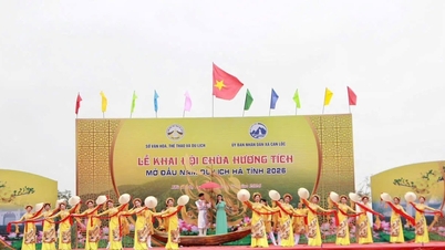 A Huong Tich Pagoda Fesztivál megnyitó ünnepsége – Lenyűgöző kezdete a 2026-os Ha Tinh turisztikai évnek