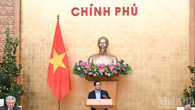 [Foto] Perdana Menteri Pham Minh Chinh mempengerusikan mesyuarat untuk menilai keadaan semasa cuti Tahun Baru Cina.