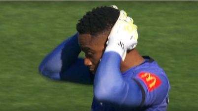 Le but contre son camp le plus bizarre de l'histoire du gardien de but a entraîné le limogeage immédiat de l'entraîneur après le match.