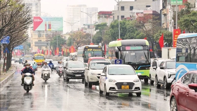 Traffic during Tet is heavy but relatively smooth.