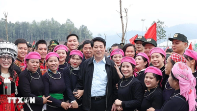 A vietnami elnök látogatást tett és újévi jókívánságát küldte Lao Cai tartomány pártbizottságának, kormányának és lakosságának.