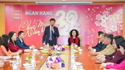 O vice-governador Pham Thanh Ha afirmou: Durante o feriado do Tet, as informações no Banking Times foram mantidas continuamente.