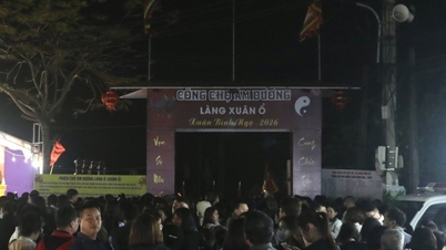 បាក់និញ៖ ទស្សនាផ្សារយីនយ៉ាងដ៏អាថ៌កំបាំង ដែលជួបគ្នាតែមួយយប់ប៉ុណ្ណោះ។