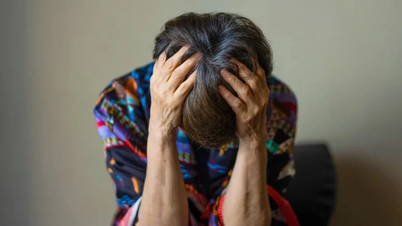 ¿Por qué los dolores crónicos duran más en las mujeres?
