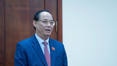 Vicepreședintele Adunării Naționale, generalul-locotenent Tran Quang Phuong, s-a întâlnit la începutul noului an cu Comitetul permanent al Comisiei pentru Apărare Națională, Securitate și Afaceri Externe și cu Comitetul pentru Petiții și Supraveghere din partea Cetățenilor.