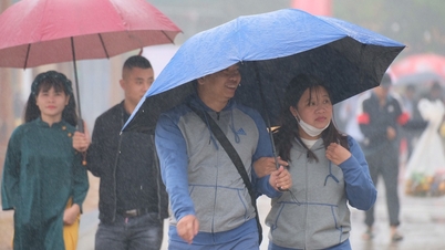 Today's weather (February 24th): Drizzle in the North, hot and sunny in the South.