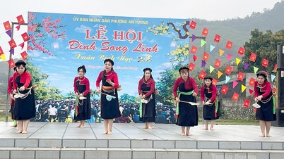 Stolt över Cao Lan-folkets danser.