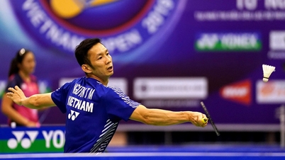 Program mezinárodního badmintonového turnaje v Singapuru dnes: Nguyen Tien Minh v akci