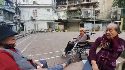 Kompleks apartemen Hanoi lama - mimpi dari masa kemiskinan - Bagian 2: Ketika warga Hanoi belajar bagaimana hidup di gedung apartemen.