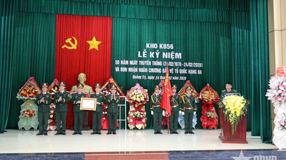 倉庫K856（軍事装備部、兵站技術総局）が三級国防勲章を受賞。